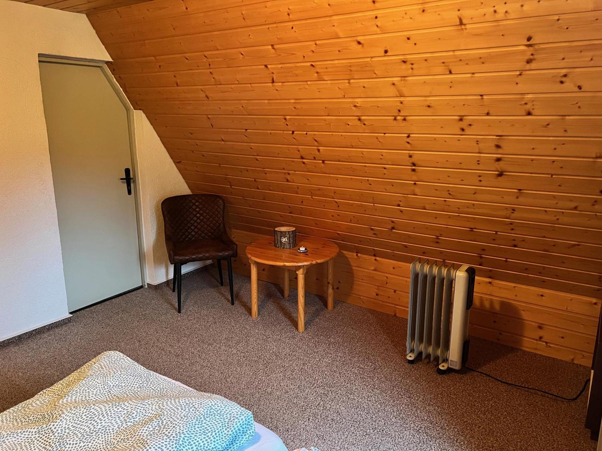 Urige Berghuette Mit Kamin Und Sauna Im Erzgebirge Nahe Schwarzwassertal Pobershau Exterior foto